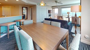 Dining - Seaside Resort - Ocean Front 2 Bedroom 2 Bath - Assignment 3 (Seaside)