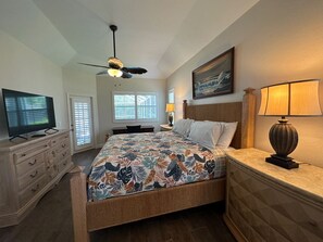 4 bedrooms, free WiFi, bed sheets - Fabulous 4 bedroom, 3 bath home in gate community of Briarwood (Naples)