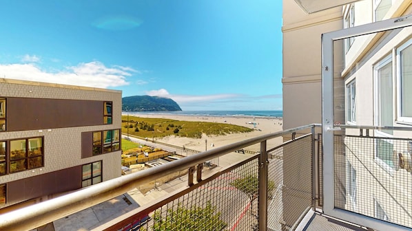 Property grounds - Seaside Resort - Deluxe 3 Bedroom 2 Bath - Assignment 1 (Seaside)