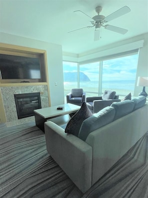 TV, fireplace, DVD player