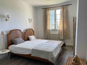 2 bedrooms, iron/ironing board, travel crib, WiFi