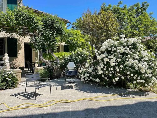 Mas provençal du XIX siècle