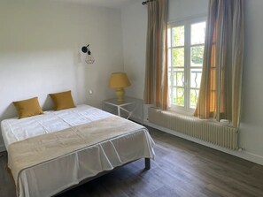 2 Schlafzimmer, Bügeleisen/Bügelbrett, Reisekinderbett, WLAN