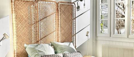 2 soverom, strykejern/-brett, reiseseng for barn og wi-fi