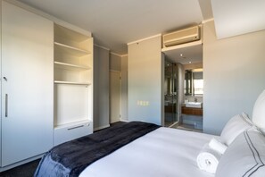 Apartment, 2 Bedrooms, Accessible, Smoking | 2 bedrooms