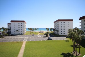 Condo, 2 Bedrooms | Parking