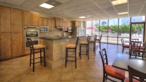 Condo, 2 Bedrooms | Dining - 240 El Matador 2 Bedroom Condo by RedAwning (Fort Walton Beach)