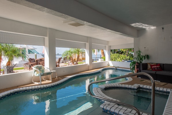 Apartamento, 3 quartos | Piscina | Piscina interna, piscina externa