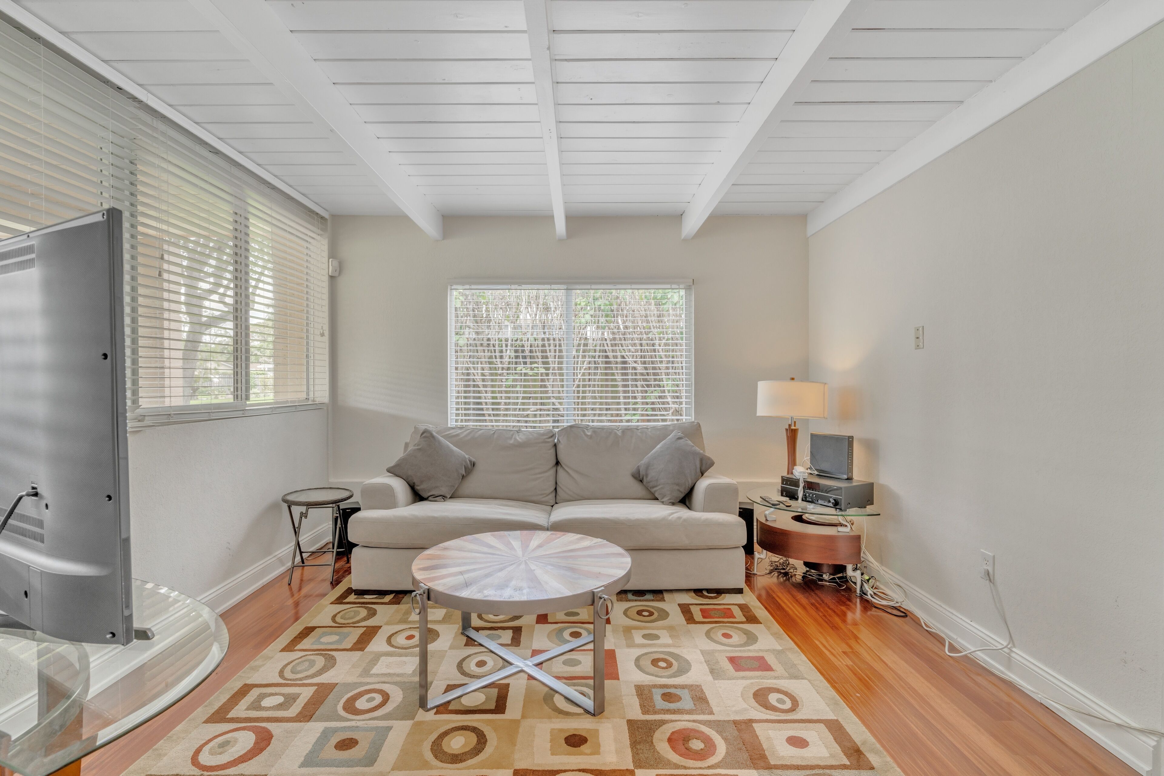 Shangri-la 3 Bedroom Home by Redawning