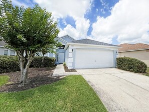 House, 3 Bedrooms | Exterior
