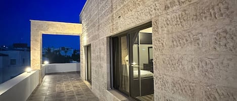 아파트, 침실 2개, 장애인 지원, 흡연 | 발코니