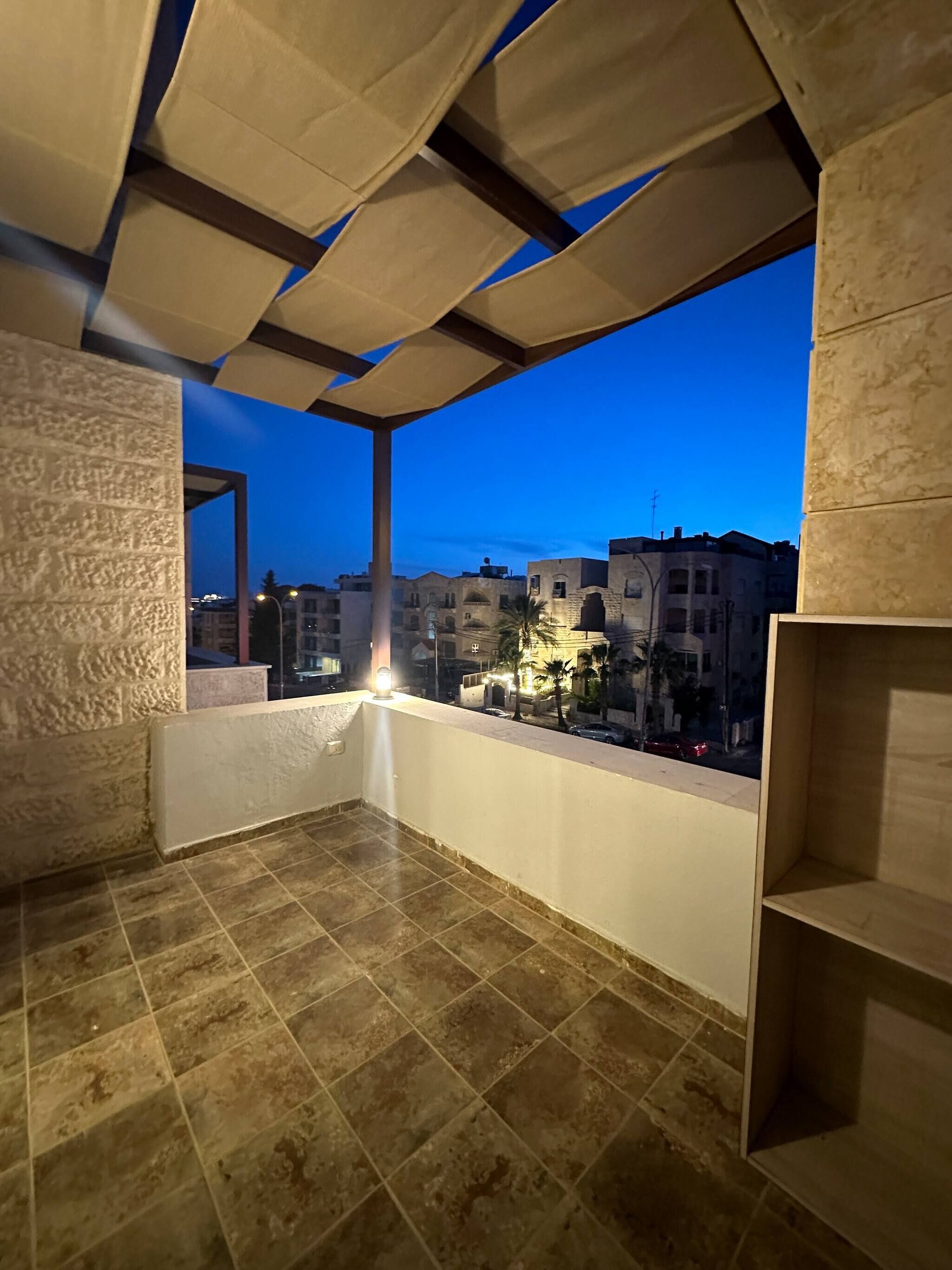 Lejlighed - 2 soveværelser - handicapvenligt - ryger | Balkon