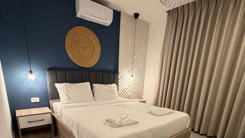 Apartment, 2 Bedrooms, Accessible, Smoking | 2 bedrooms