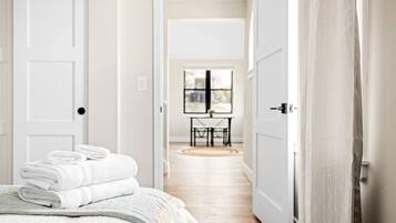 3 Schlafzimmer, Bügeleisen/Bügelbrett, Reisekinderbett, WLAN