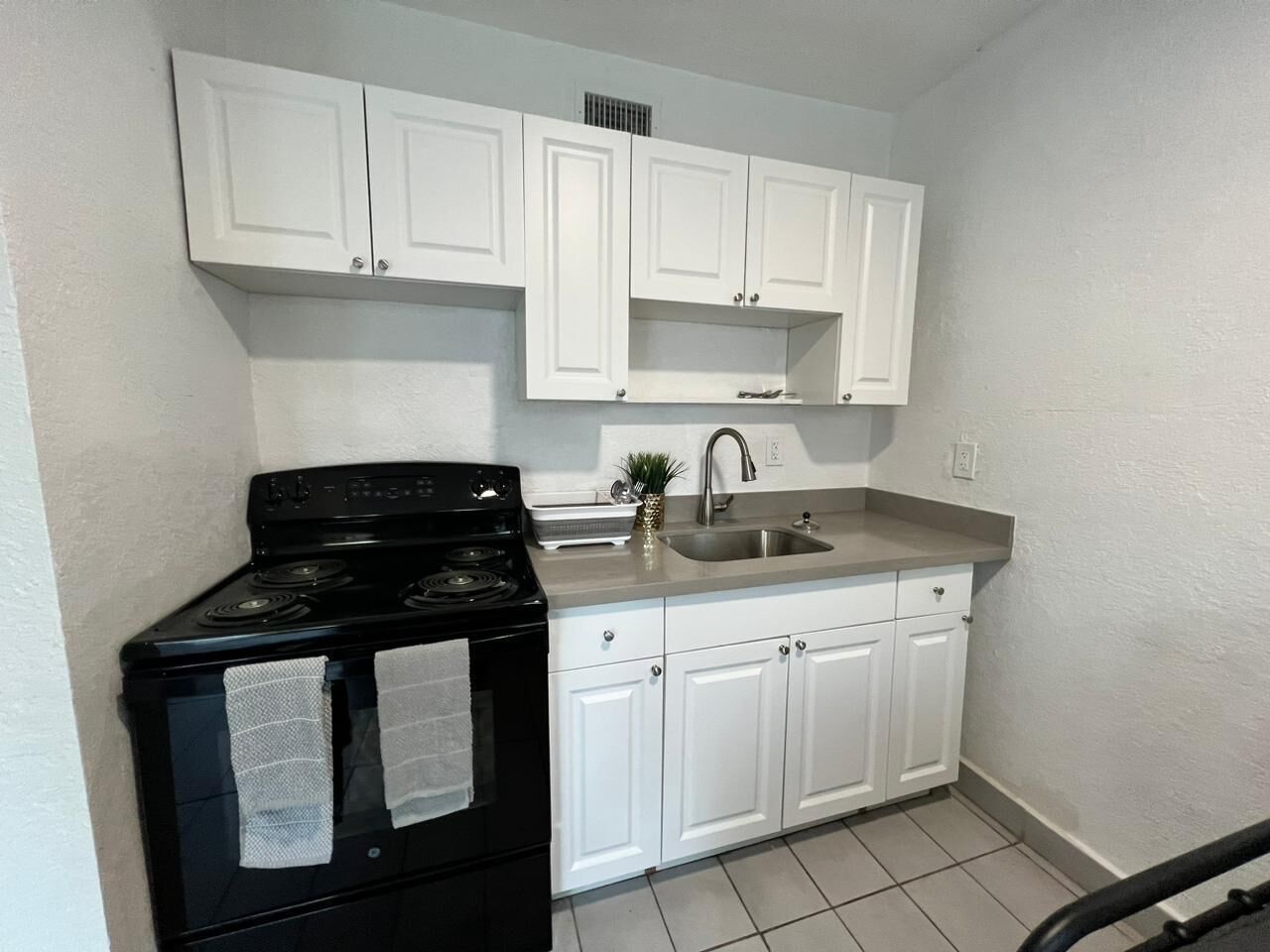 Modern 2 bed Home-heart Miami near wynwood