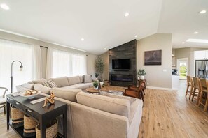 TV, fireplace, offices