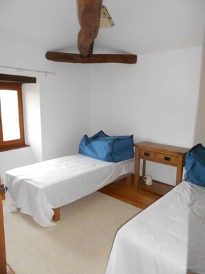4 chambres, draps fournis