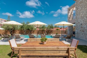 Outdoor dining - Claudio Stone House!! (Zakynthos)