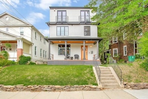 Exterior - Spacious Luxe USNA Home - Pool, Hot Tub, Grill (Annapolis)