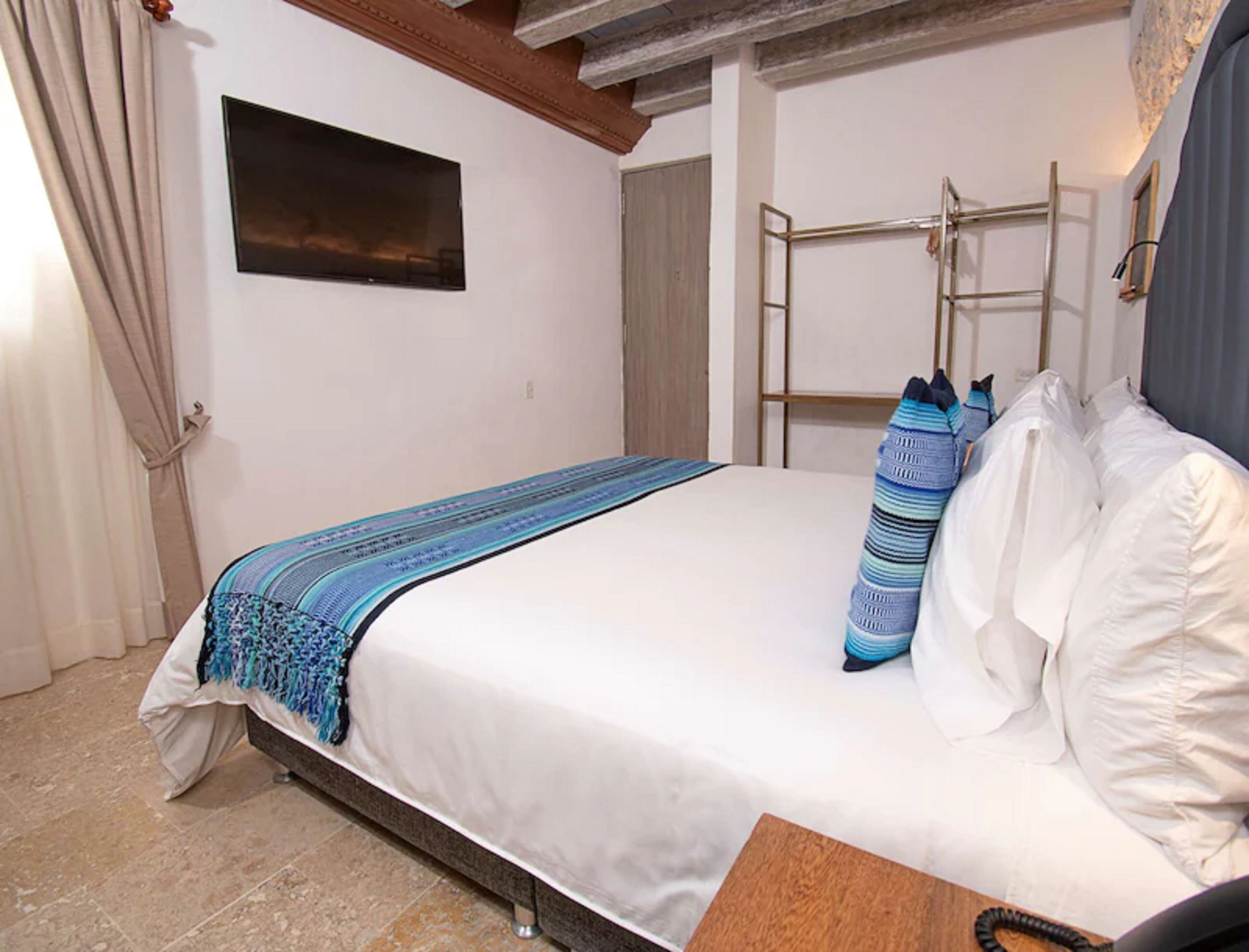 Photo - Room in Lodge - Hcf-kbF Boutique Hotel Room In The Historic Center With Pool And WIFI