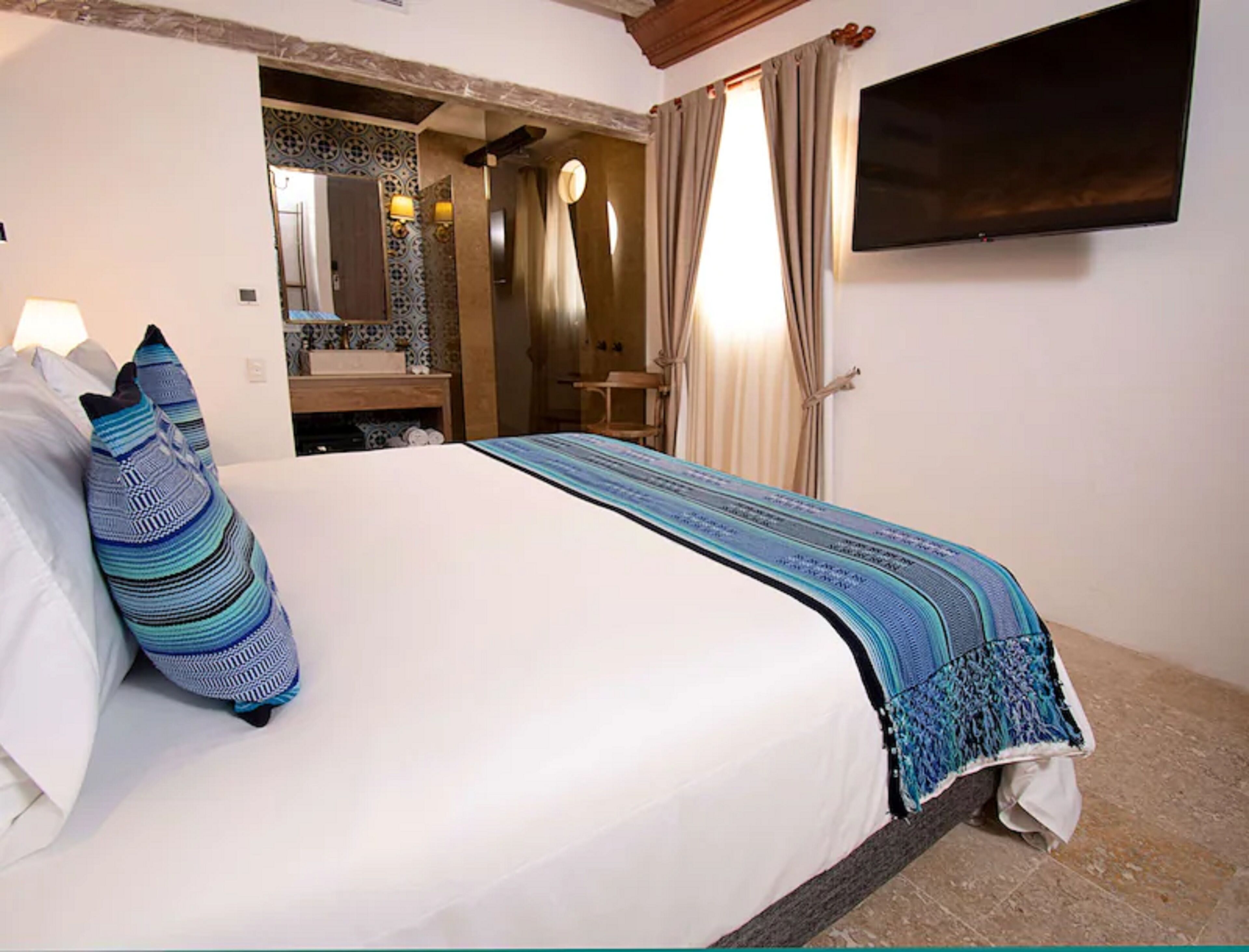 Photo - Room in Lodge - Hcf-kbF Boutique Hotel Room In The Historic Center With Pool And WIFI