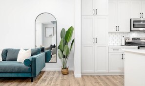 Interior - Paisley. Sleeps 6. Dog Friendly. A/C (Southwest)