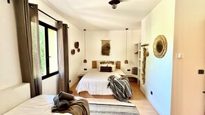 4 chambres, bureau, fer et planche à repasser, Wi-Fi