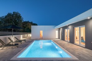 Piscine extérieure