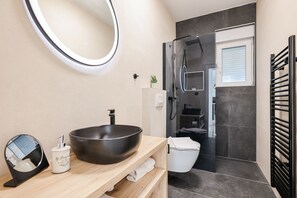 Hair dryer, towels, soap, shampoo - La Reina Luxury vacation house in Bibinje (Bibinje)