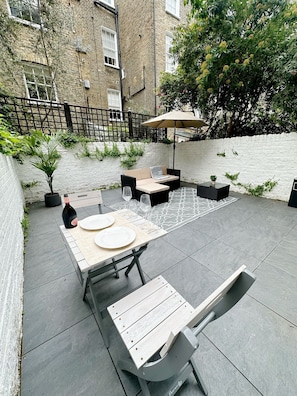 Apartment, 1 King Bed with Sofa bed | Property grounds