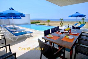 Villa, 4 Bedrooms, Smoking | Outdoor dining