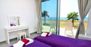 Villa, 4 Bedrooms, Smoking