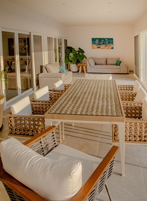 Vila Mewah | Teras/patio