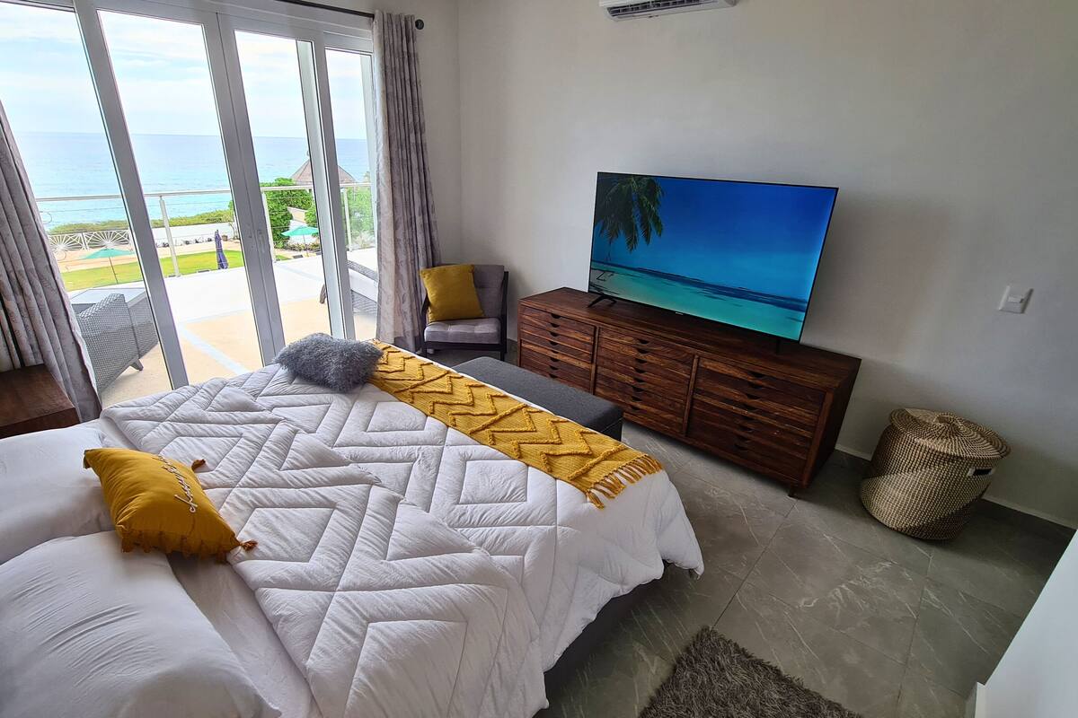 Luxury Villa | 5 bedrooms, WiFi (free), individually decorated, individually furnished
