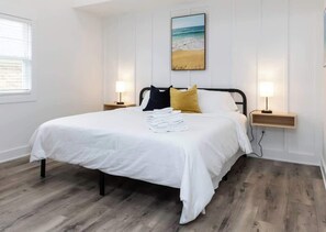 1 bedroom, iron/ironing board, WiFi, bed sheets - Raglan - Loft #7 - 8 min walk to the beach (Virginia Beach)