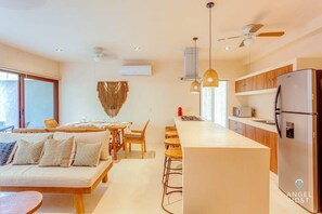 Interior - Cozy Private Plunge Pool & Yard + 2 Cenotes onsite (Tulum)