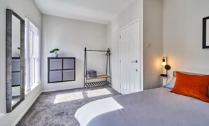4 bedrooms, bed sheets