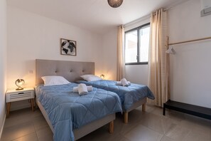 2 habitaciones, tabla de planchar con plancha y wifi gratis 