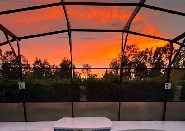 Interior - Beautiful sunset oasis villa (Davenport)