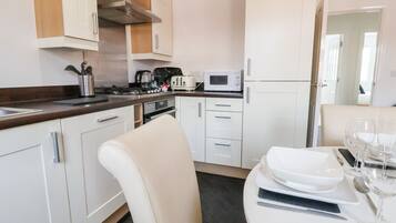 Fridge, dishwasher, electric kettle, toaster