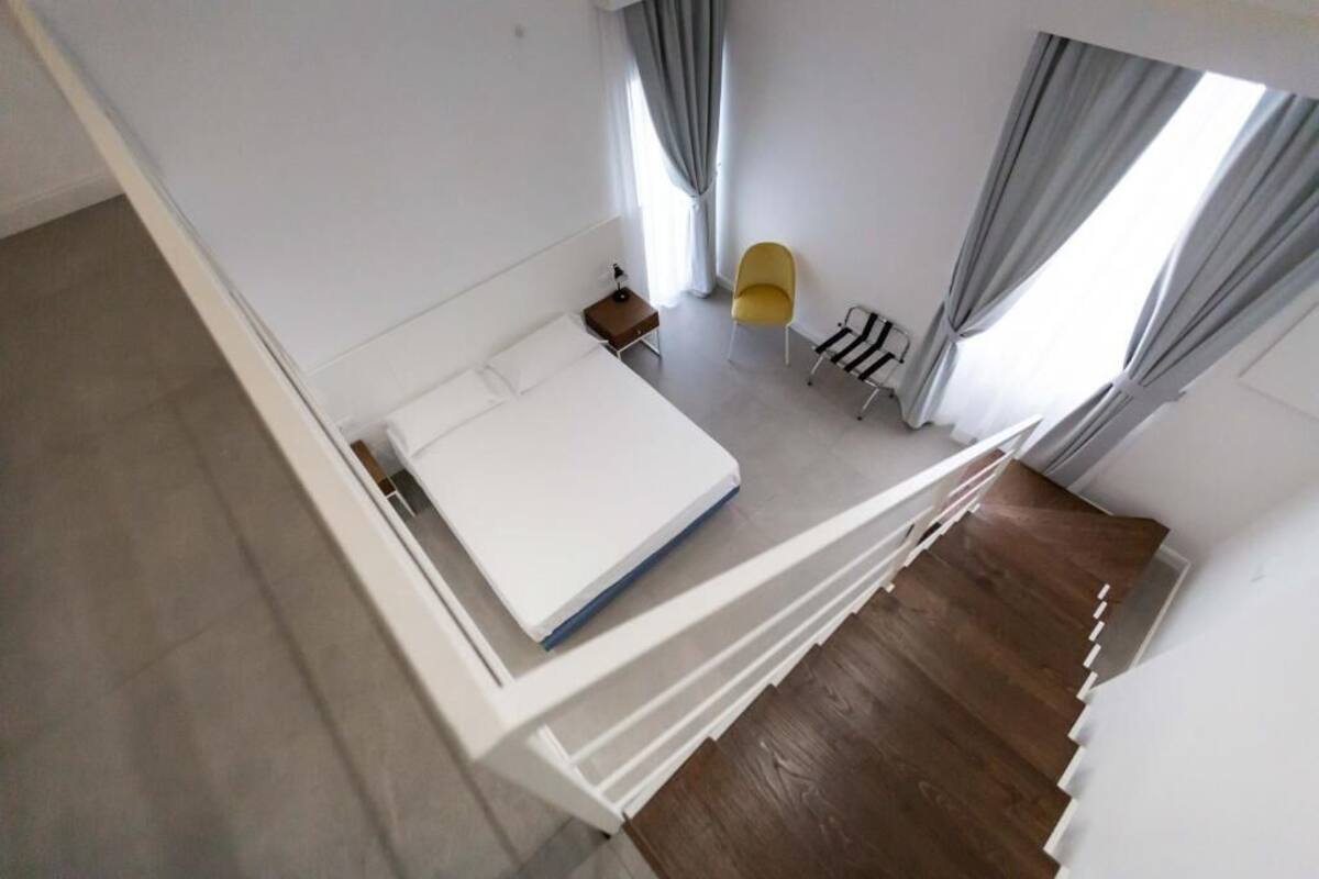 4 人部屋 | 防音設備、WiFi (無料)
