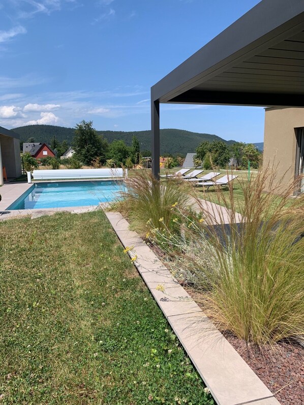 Outdoor pool, a heated pool