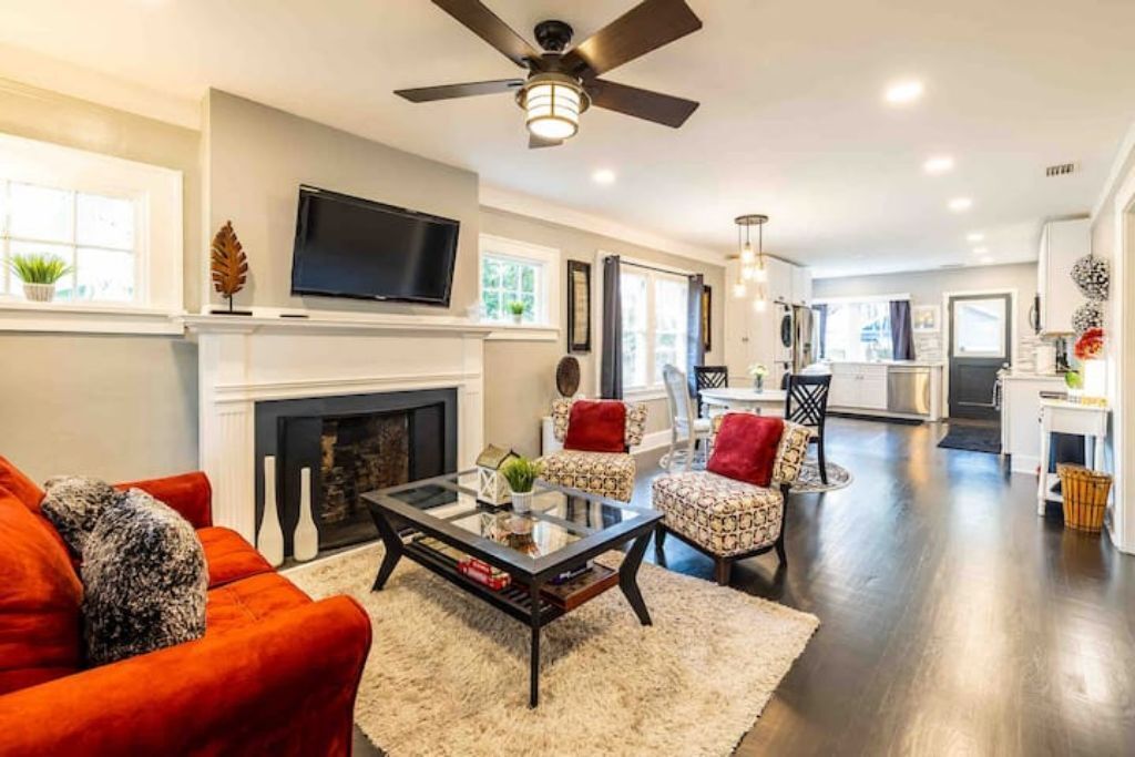 Private hot tub and fire pit