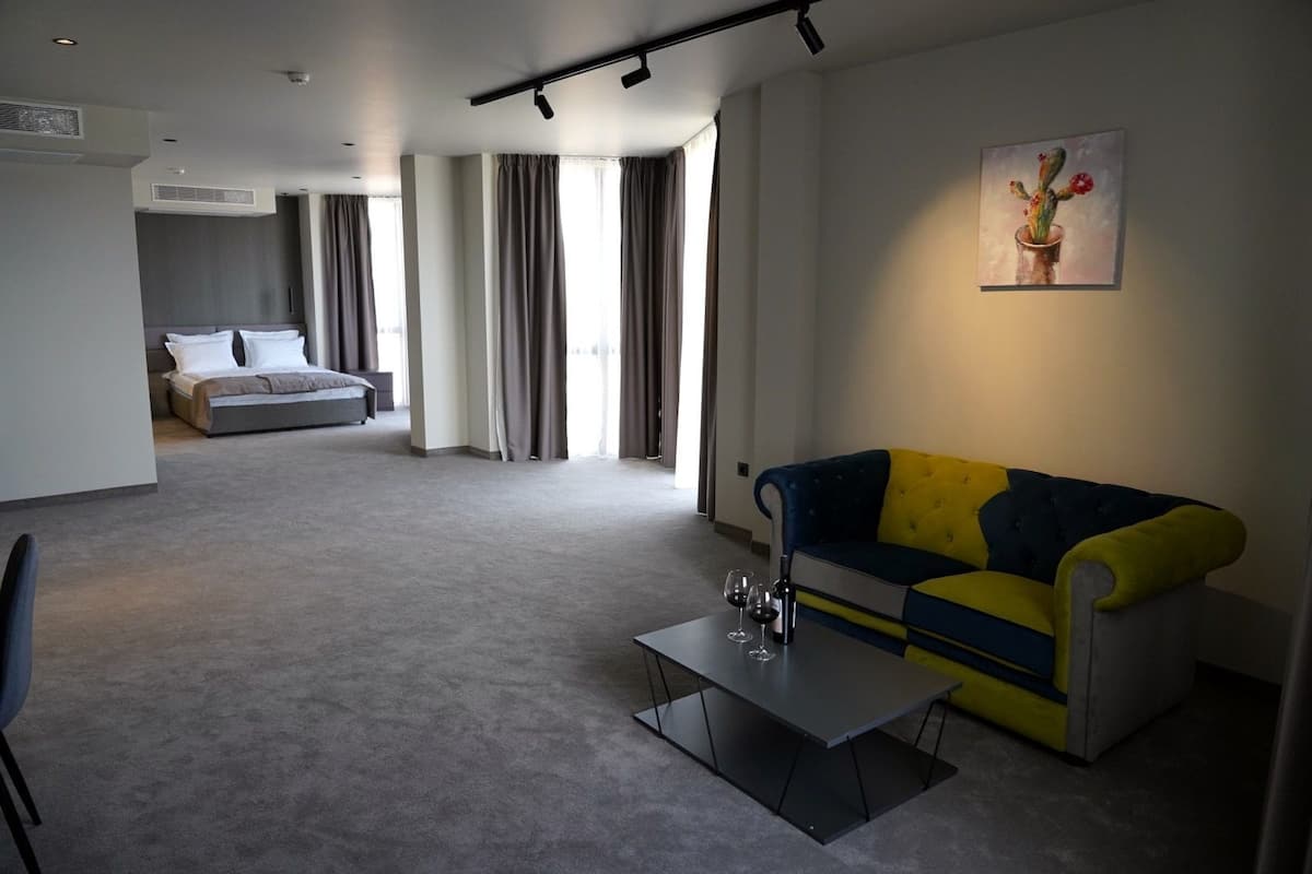 Luxe appartement | Badkamer | Badjassen, handdoeken