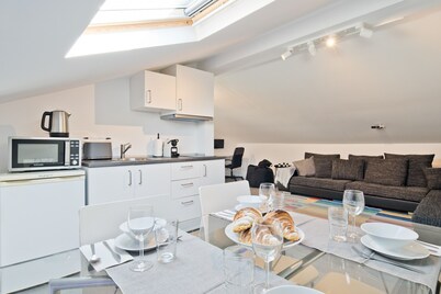 Cascais Beach Villa II (C116)