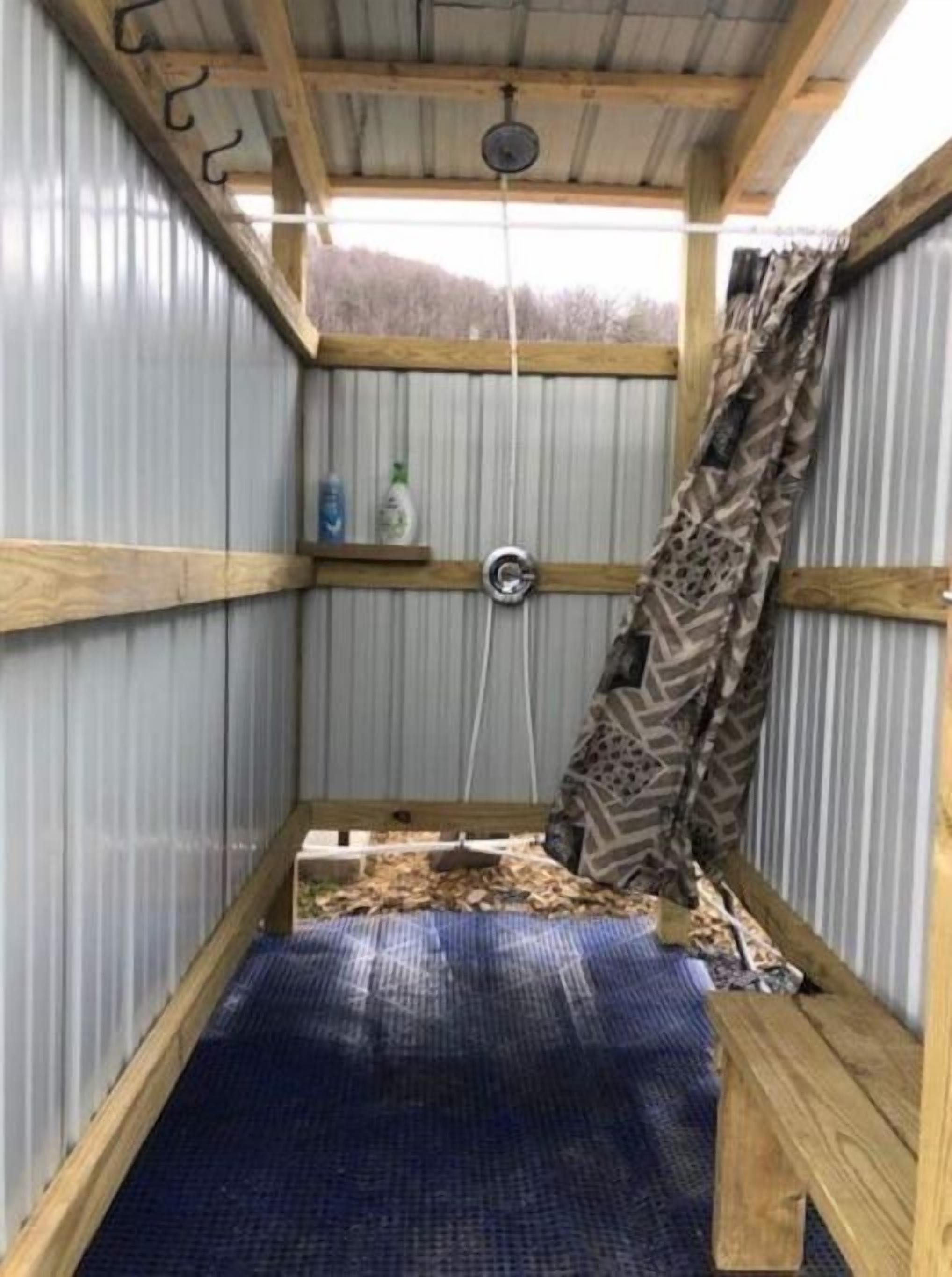 Assecador de cabells, tovalloles, sabó i xampú 