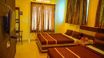 Family Room | Free WiFi