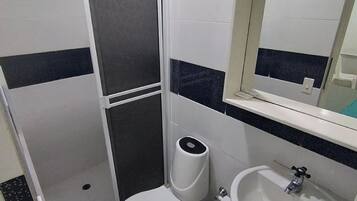 Asrama Umum, 1 kamar tidur, Boleh Merokok, patio | Kamar mandi