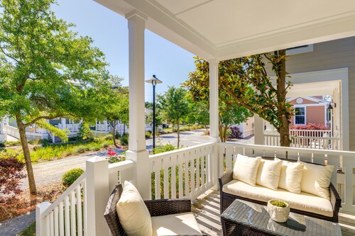 1 Mi to Downtown: Modern Ocean Springs Cottage