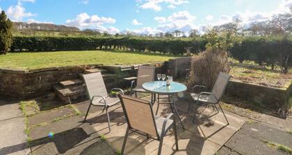 Hawksbridge Bungalow